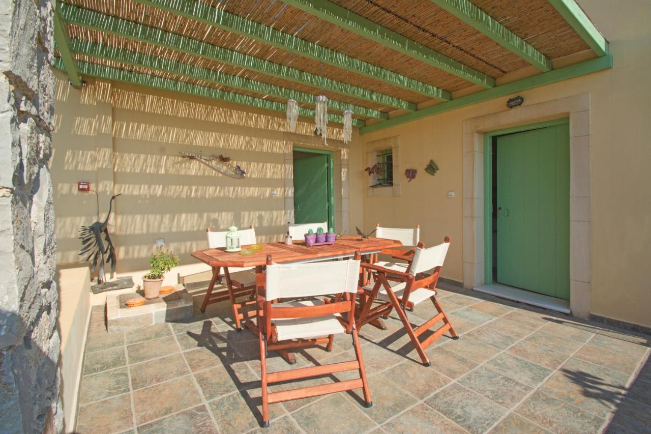 Anemohadi Apartments Kastrisianika エクステリア 写真